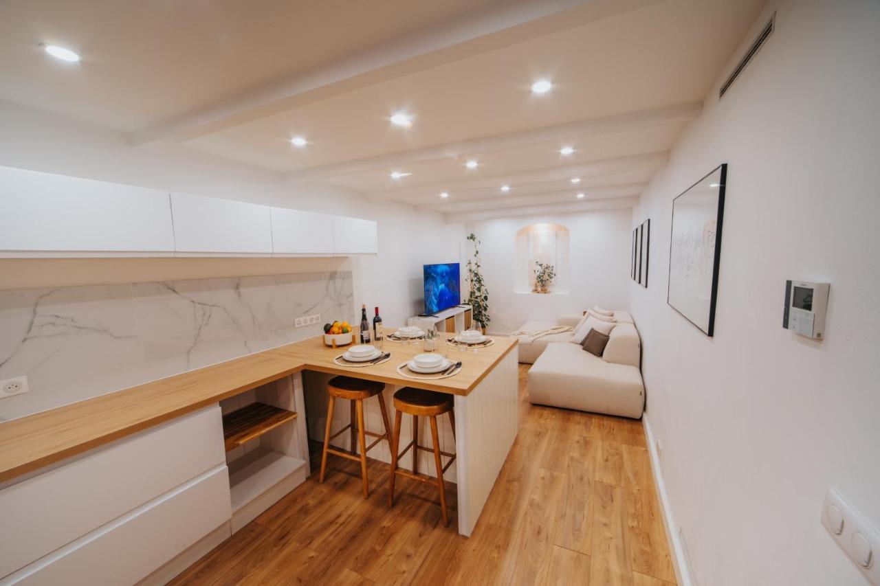 Апартаменты Perfect Family-Oriented And Renovated Townhouse In The Old Антиб Экстерьер фото