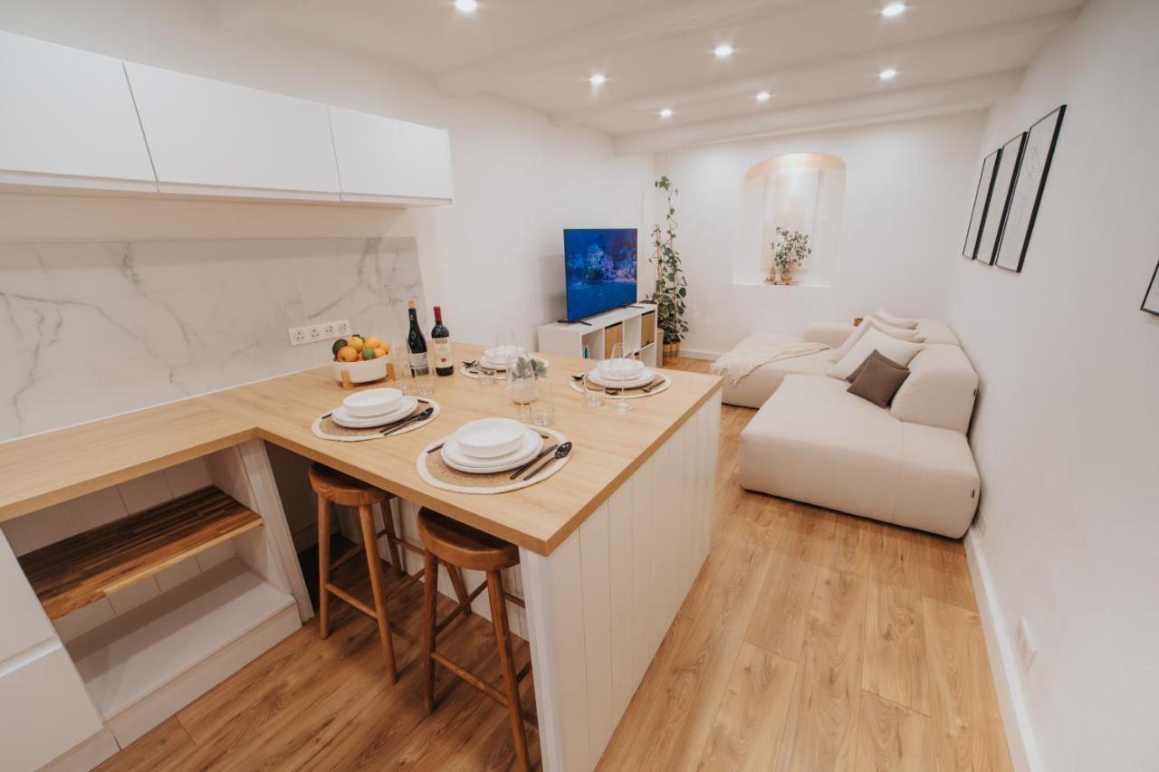 Апартаменты Perfect Family-Oriented And Renovated Townhouse In The Old Антиб Экстерьер фото