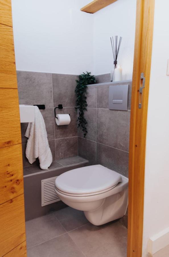 Апартаменты Perfect Family-Oriented And Renovated Townhouse In The Old Антиб Экстерьер фото